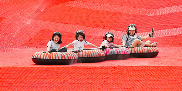 Khaliki Slides